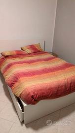 Struttura letto con materasso