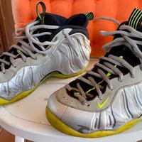 Nike Air Foamposite One METALLIC SILVER/VOLT