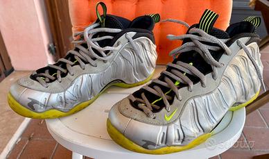 Nike Air Foamposite One METALLIC SILVER/VOLT