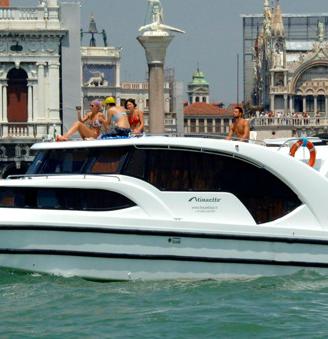 Houseboat Minuetto senza patente