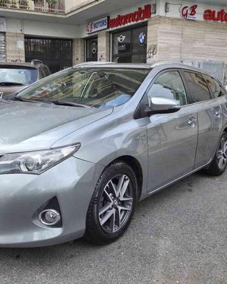 TOYOTA Auris Touring Sports 1.8 Hybrid Lounge
