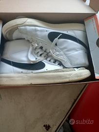 scarpe da ginnastica