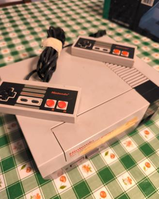 Consolle Nintendo nes + 3 giochi 