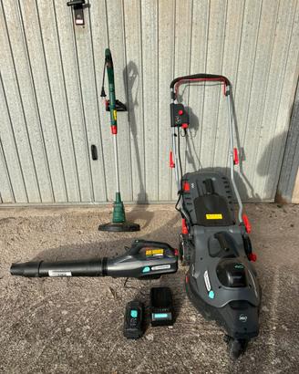 Tagliaerba a batteria con soffiatore e tagliabordi