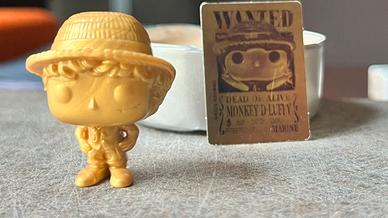 Kinder Joy One Piece FUNKO POP - LUFFY GOLD raro