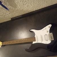 Chitarra Elettrica Yamaha EG112 + amplificatore