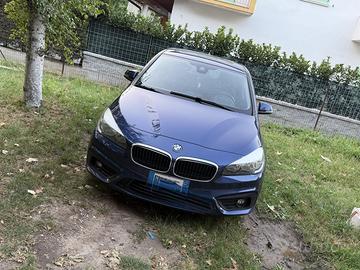 BMW 216d