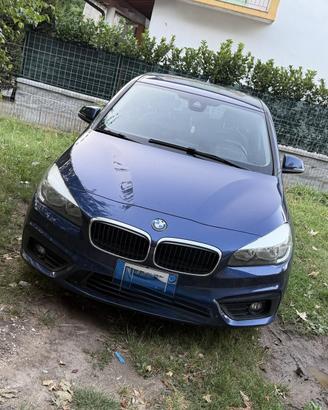 BMW 216d