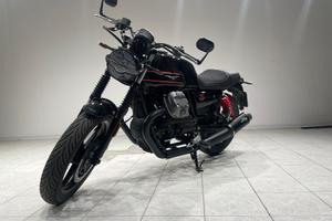Moto Guzzi V7 IV - Stone Special Edition U11549
