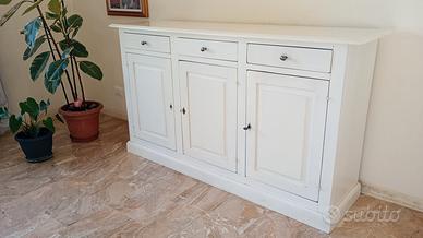 credenza di legno