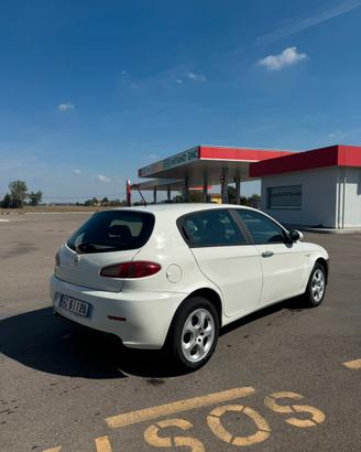 Alfa Romeo 147 1.9 JTDm 120 CV