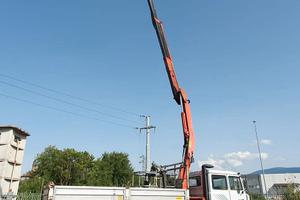 Camion Gru IVECO 175-24