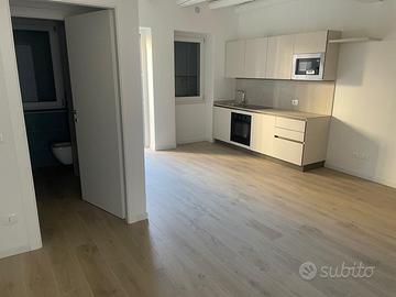 Monolocale piano terra, ingresso indipendente