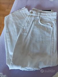 jeans bianchi Cropped Bershka 