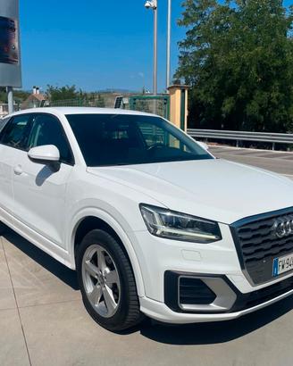 Audi Q2 30 TDI S tronic Admired