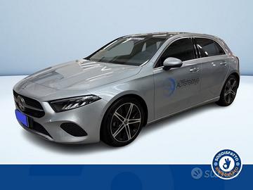 Mercedes-Benz Classe A 180d AutomaticProgress...