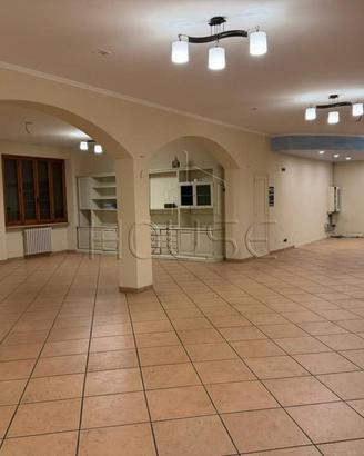Immobile di 180 m² a Città di Castello