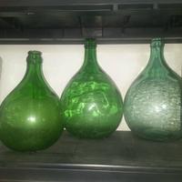 Tre boccioni in vetro