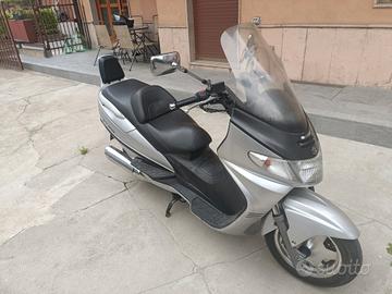Burgman AN 400