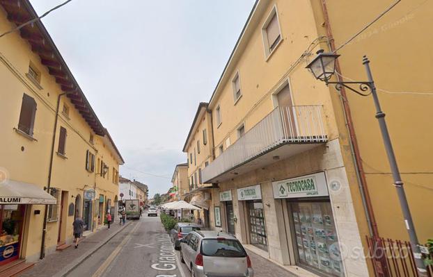 Spazioso bilocale con balcone - 700 EURO