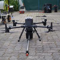 Drone Dji Matrice 350 + Kit lavaggio in quota