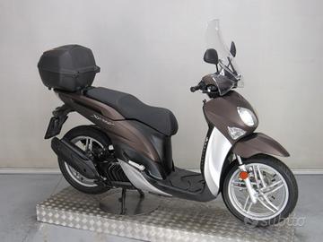 Yamaha Xenter 125 RUOTE ALTE PEDANA PIATTA