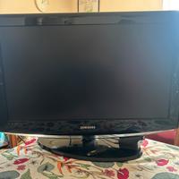 TV Samsung 32” con decoder e chiavetta NowTv