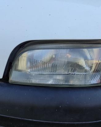 Proiettore sinistro FIAT PUNTO 1 del 1998