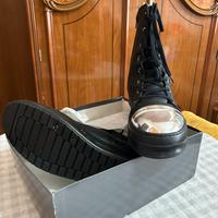 anfibi in pelle con punta in argento