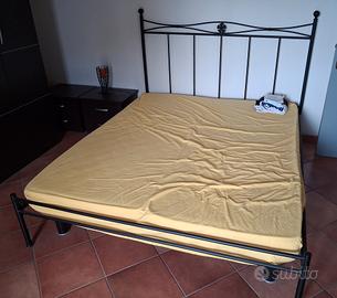Letto matrimoniale