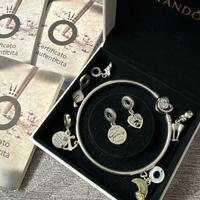 bracciale Pandora con vari charm originali usati
