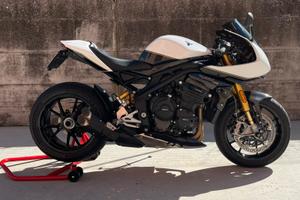 Triumph speed triple 1200rr bianco perla