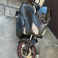 Yamaha X Max