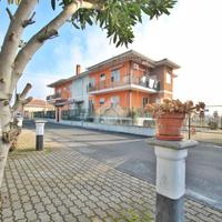 4 LOCALI A LIVORNO FERRARIS