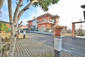 4 LOCALI A LIVORNO FERRARIS