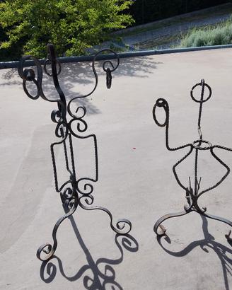 Porta vasi in ferro lavorato