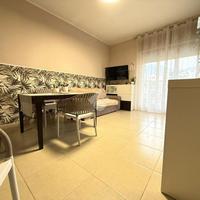 3 LOCALI A MASSA DI SOMMA