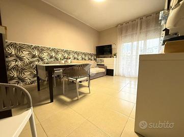 3 LOCALI A MASSA DI SOMMA