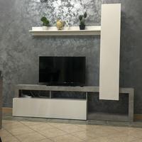 mobili soggiorno,tavoli e sedie