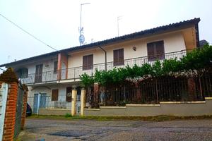 Villa indipendente con giardino ed ampio terreno