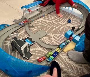 Pista cars
