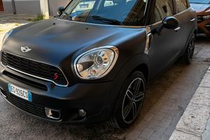 Mini Countryman SD con tettuccio apribile