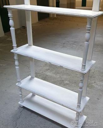 etagere in stile shabby chic 