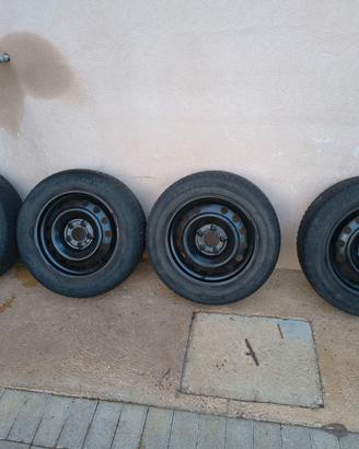 cerchi con pneumatici 205/60 R16 96h