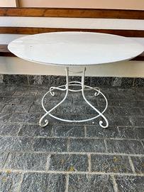 Tavolo da giardino rotondo di ferro con sei sedie