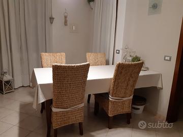 Sedie in foglia di banano