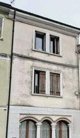 Porzione di casa a Melara (RO)