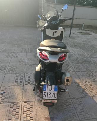 beverly 300