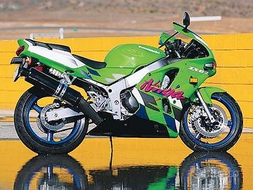 KAWASAKI ZX6R ricambi vari