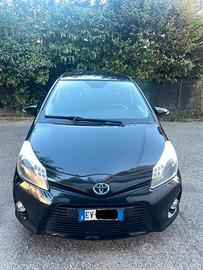 YARIS HIBRID TOYOTA
